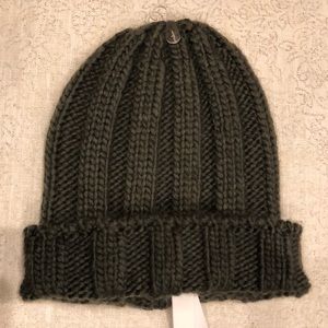 AQUA olive green chunky knit beanie